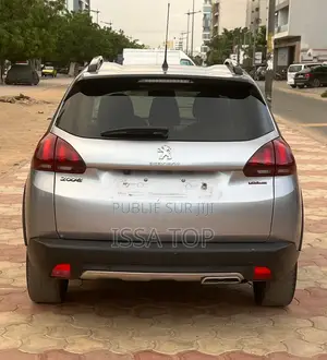 PEUGEOT 2008 2017 Gris