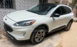 Ford Escape SEL 2021 Blanc