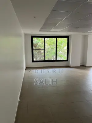 Photo - 4chbre Blocs d'appartements dans Nguer, Fann-Point E-Amitié à Vendre