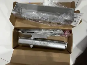 Photo - Groom Ferme Porte