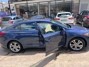 Hyundai Elantra 2017 Bleu
