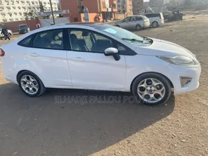 Ford Fiesta 2012 Blanc