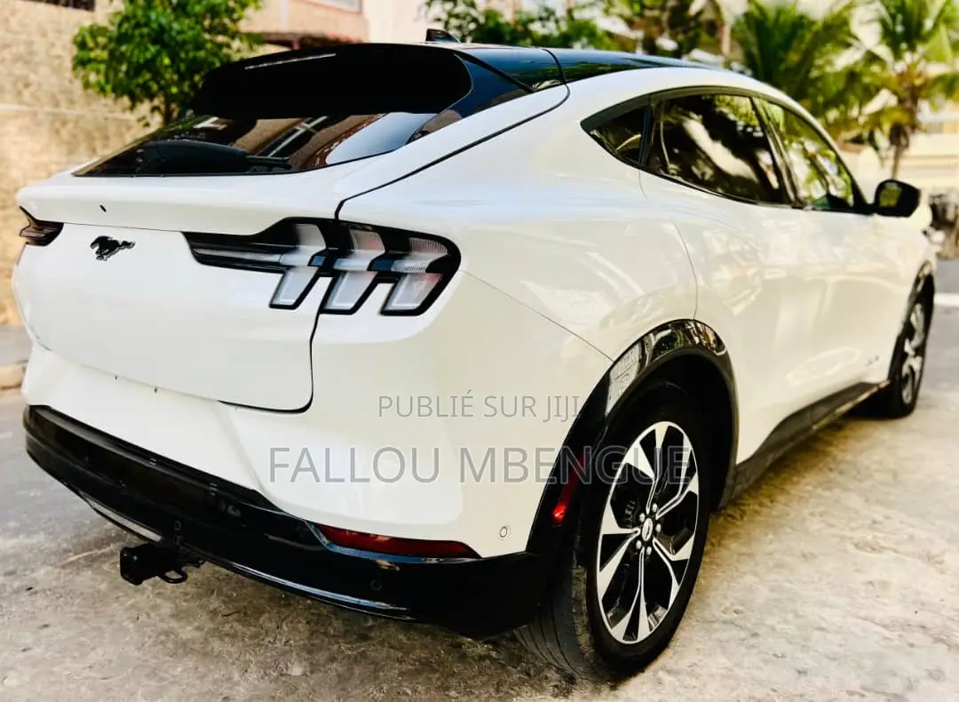 Ford Mustang 2021 Blanc