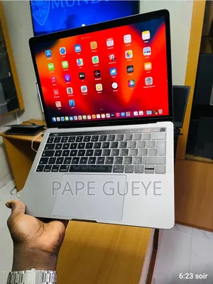 Photo - Ordinateur Portable Pomme MacBook Pro 2020 8GB Apple M1 SSD 512GB