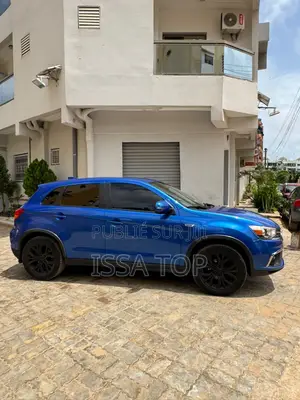 Mitsubishi Outlander 2019 Blue