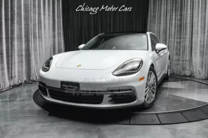 Photo - Porsche Panamera 2020 Blanc