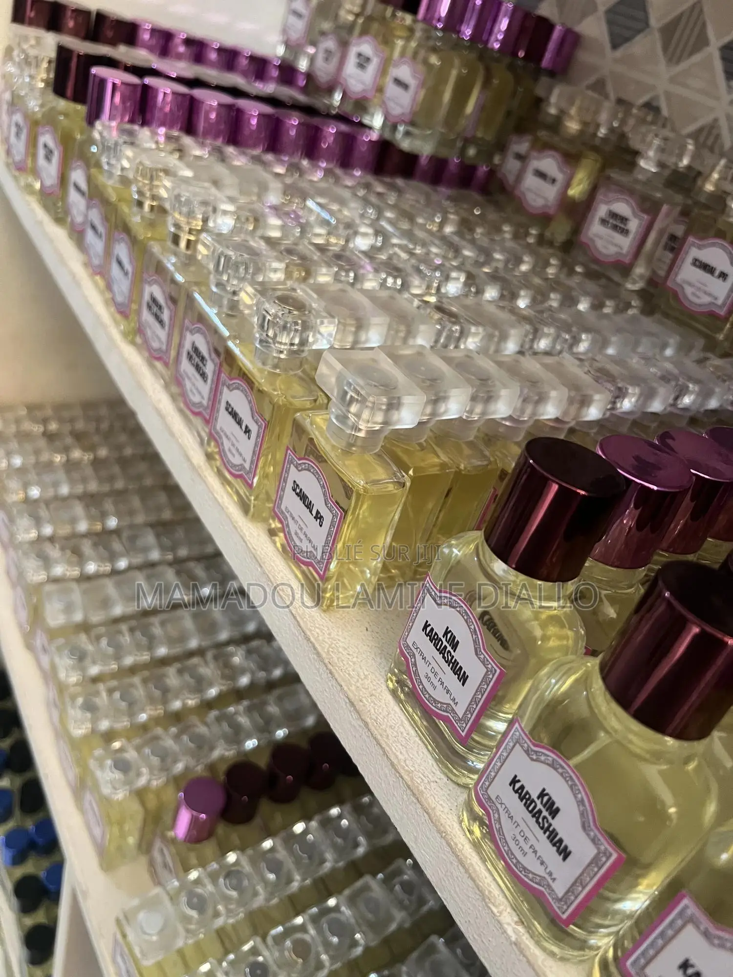 Extrait De Parfums Venant De France