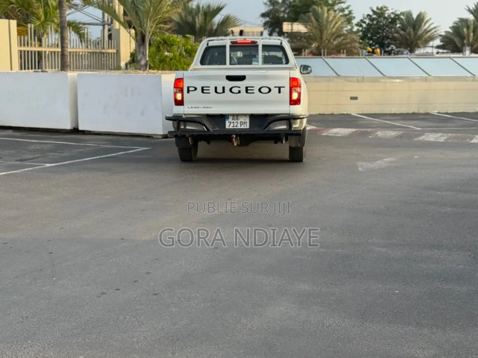 PEUGEOT Landtrek 1.9 Diesel Double Cab RWD 2024 Blanc cassé