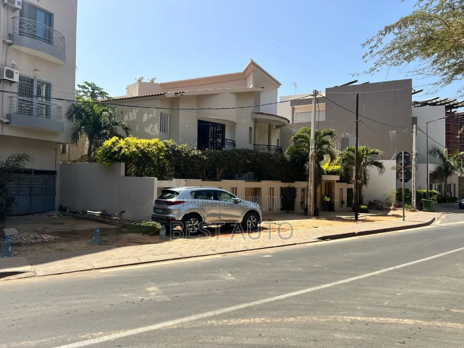 10chbre Villa dans Almadies à Vendre