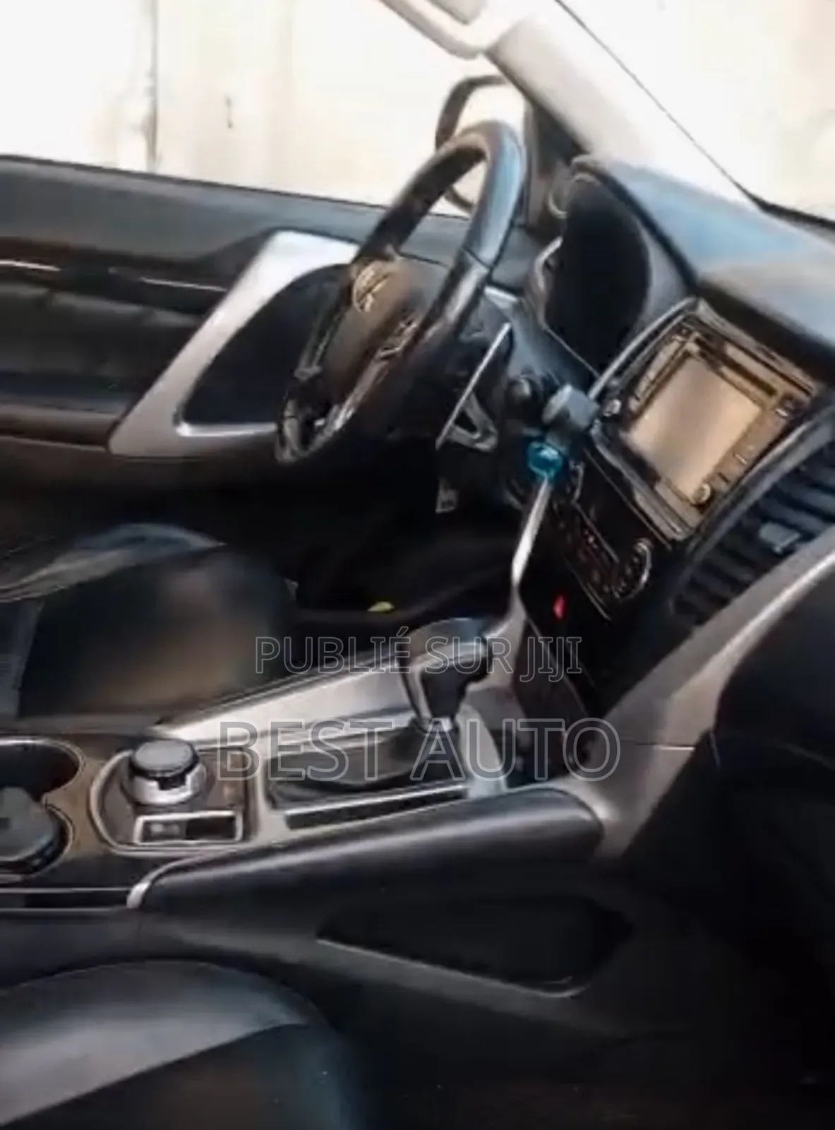 Mitsubishi Pajero 2021 Gris