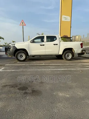 PEUGEOT Landtrek 1.9 Diesel Double Cab RWD 2024 Blanc cassé
