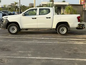 PEUGEOT Landtrek 1.9 Diesel Double Cab RWD 2024 Blanc cassé