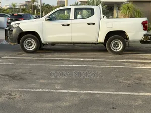 PEUGEOT Landtrek 1.9 Diesel Double Cab RWD 2024 Blanc cassé