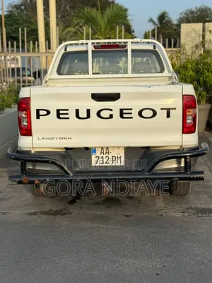 PEUGEOT Landtrek 1.9 Diesel Double Cab RWD 2024 Blanc cassé