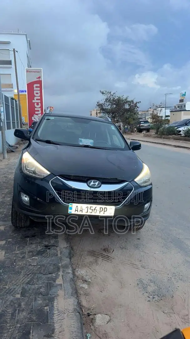 Hyundai Tucson 2015 Black