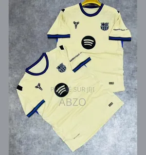 Photo - Maillots Saisons 2026en Bonne Qualité