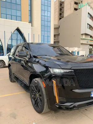 Photo - Cadillac Escalade 2023 Noir