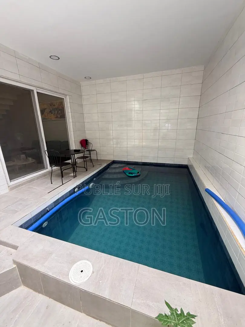 Furnished 3chbre Duplex dans Katos Immo, Thiès Nord à Louer