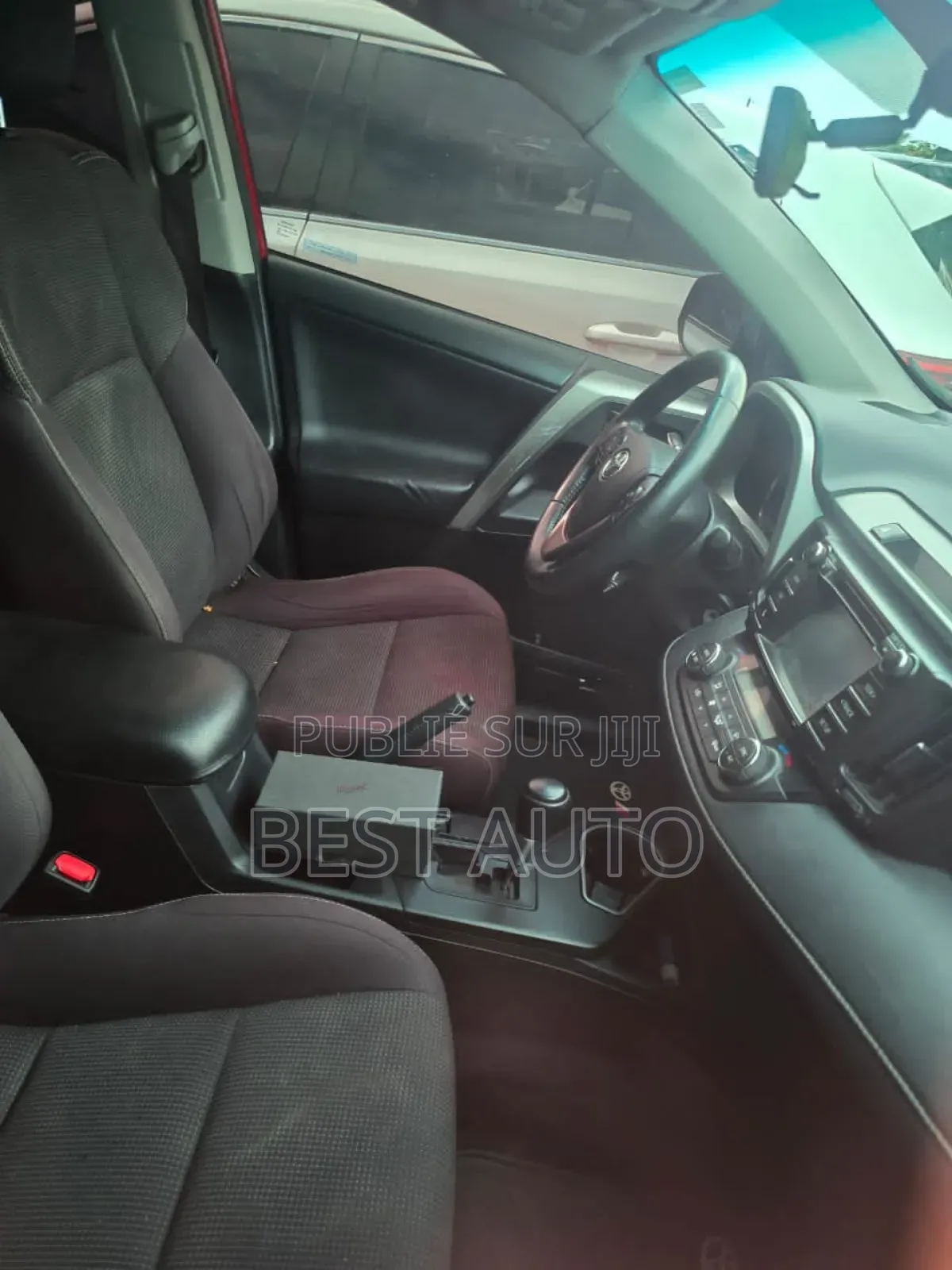 Toyota RAV4 2018 Rouge