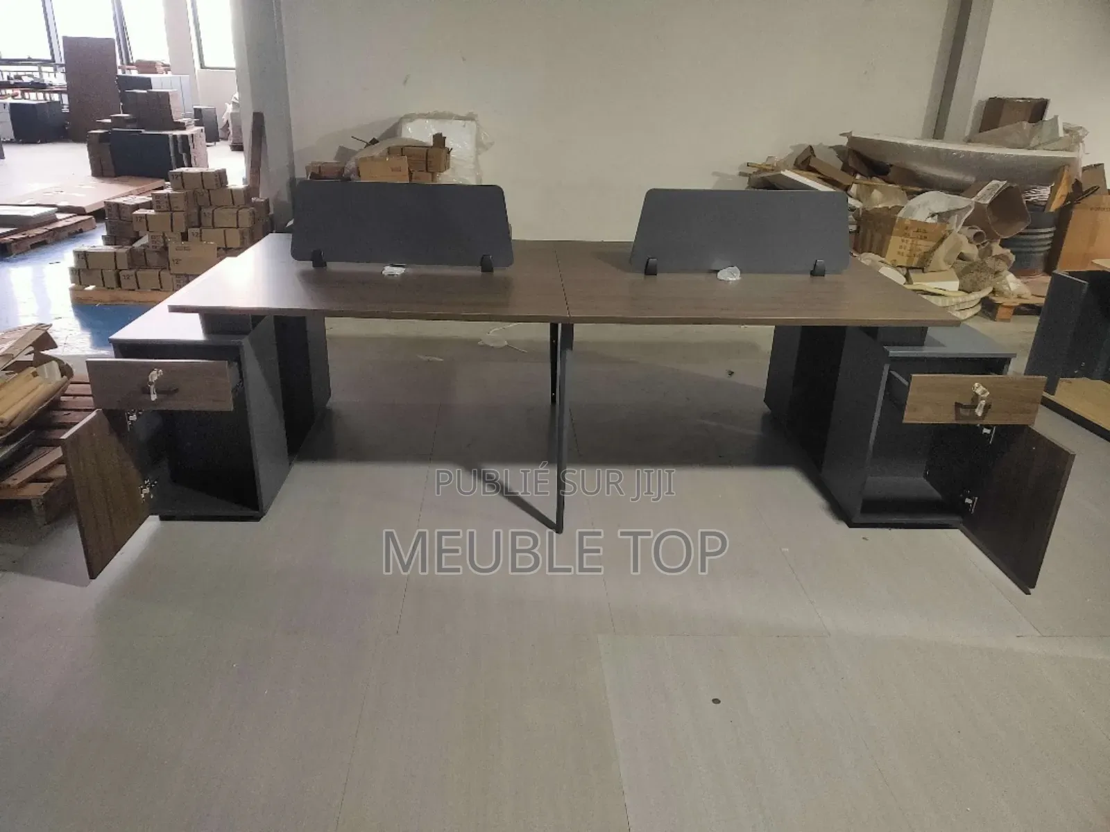 Station De Service 4 Places