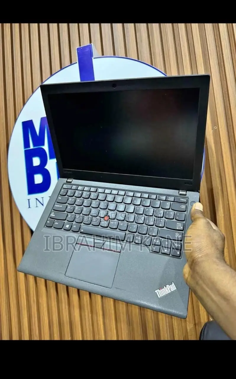 New Lenovo ThinkPad X270 8GB Intel Core I5 SSD 256GB