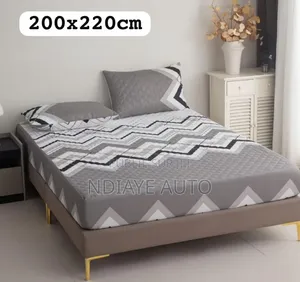 Photo - Drapes De Qualité