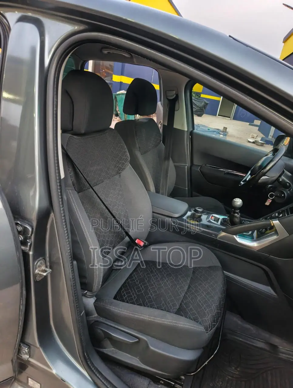 PEUGEOT 3008 2016 Gris