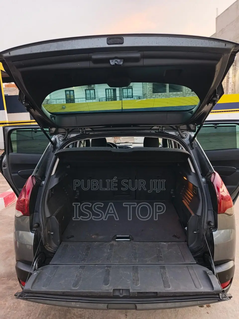 PEUGEOT 3008 2016 Gris