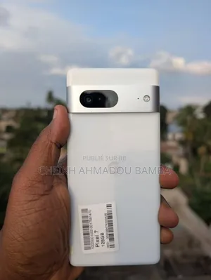 Photo - New Google Pixel 7 128 GB Blanc