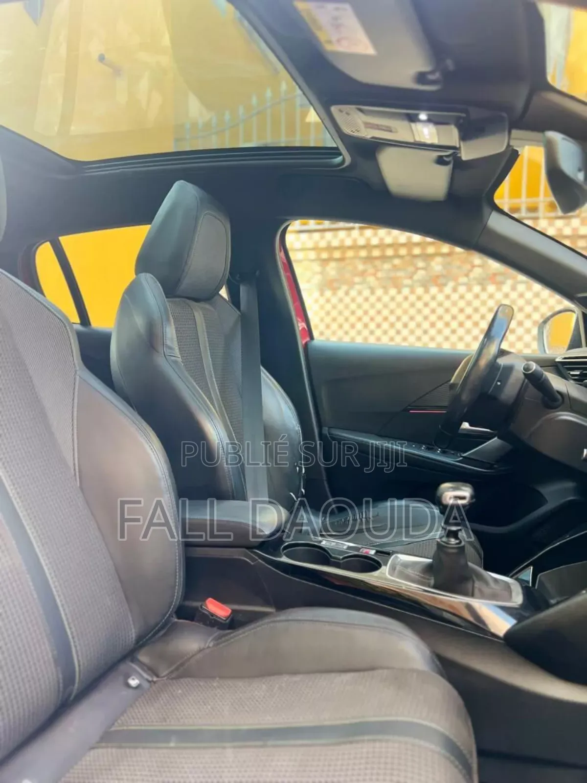 PEUGEOT 2008 2019 Rouge