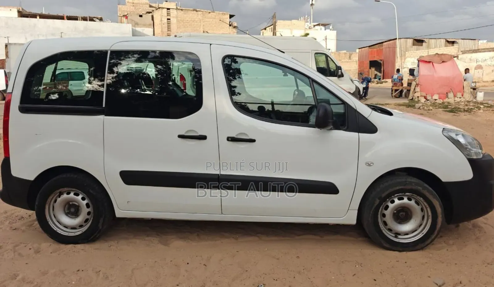 PEUGEOT Partenaire 2018 Blanc