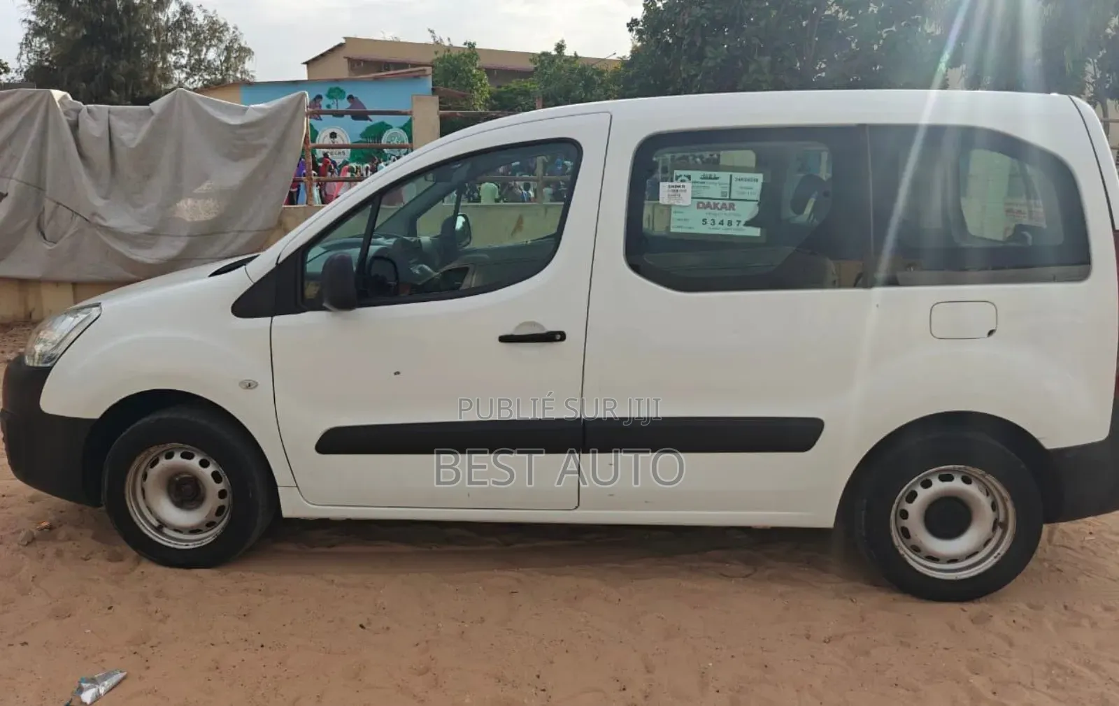 PEUGEOT Partenaire 2018 Blanc