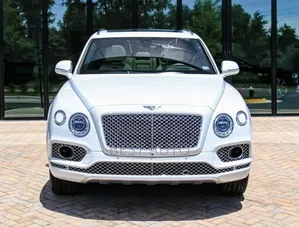 Photo - Bentley Bentayga 2018 Blanc