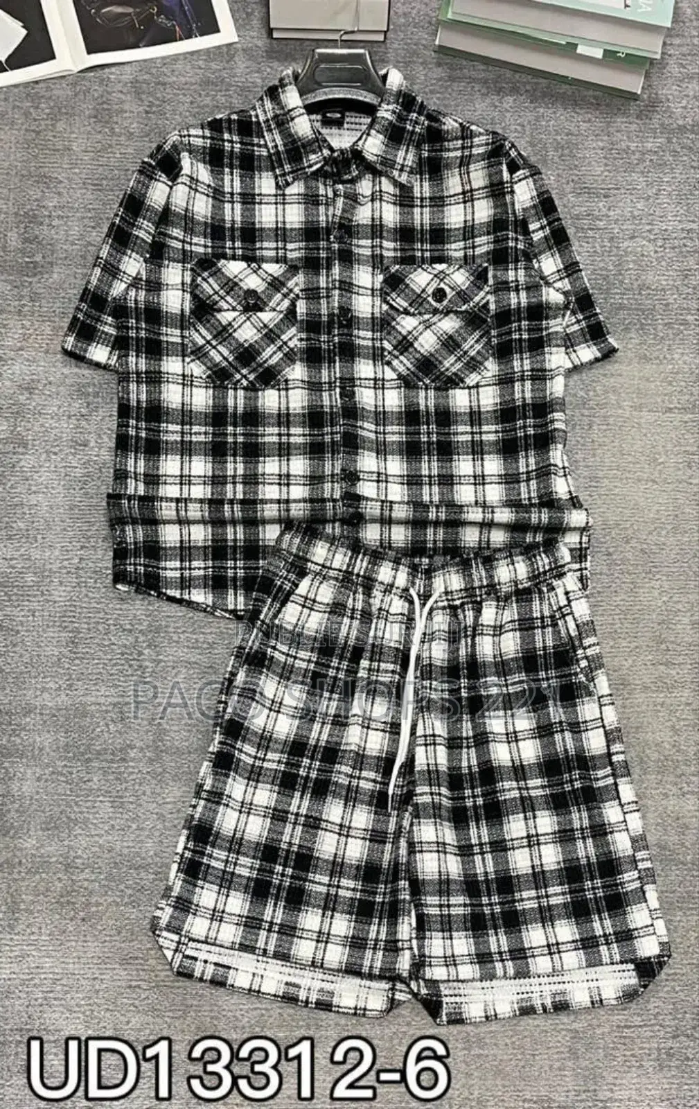 Ensemble Checkered Style