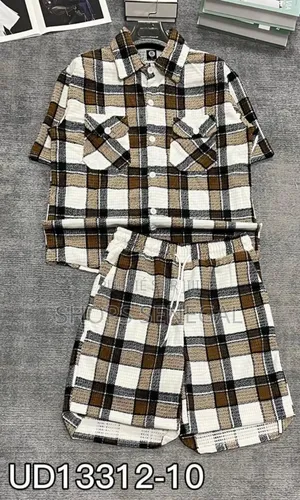Ensemble Checkered Style