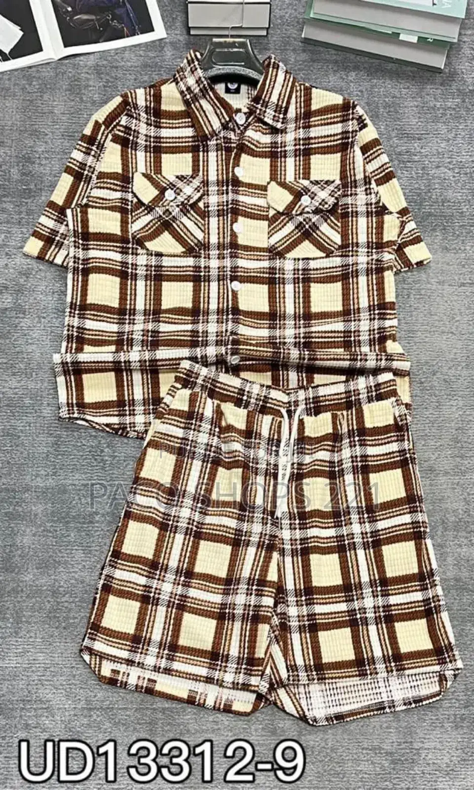 Ensemble Checkered Style