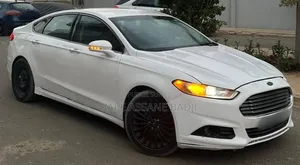 Photo - Ford Fusion Titanium AWD 2016 Blanc