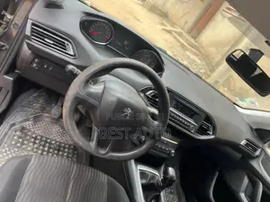 PEUGEOT 308 2017 Gris