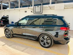 BMW X7 2022 Black