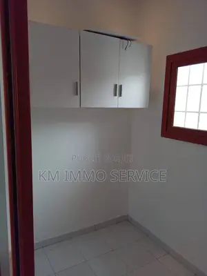 Photo - 3chbre Appartement dans Cité Battrin, Région de Dakar à Louer