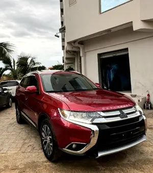 Photo - Mitsubishi Outlander 2018 Rouge