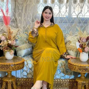 Abaya Marocain Taille Standard Original
Longue Manche , Par Taille