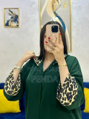 Abaya Marocain Taille Standard Original
Longue Manche , Par Taille