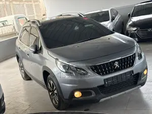 Peugeot 2008 2017 Gris