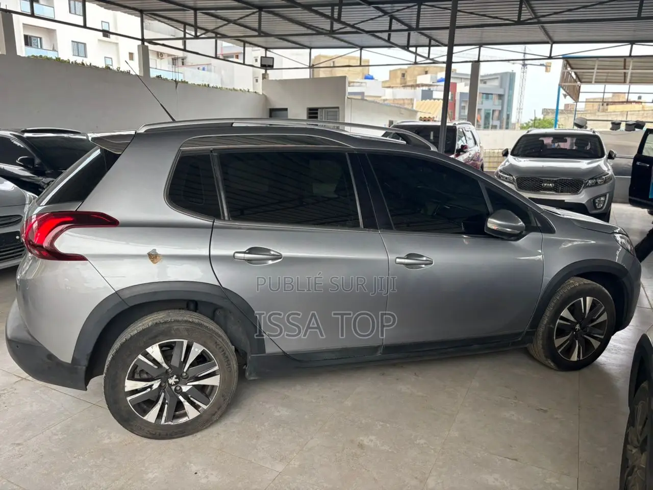 Peugeot 2008 2017 Gris