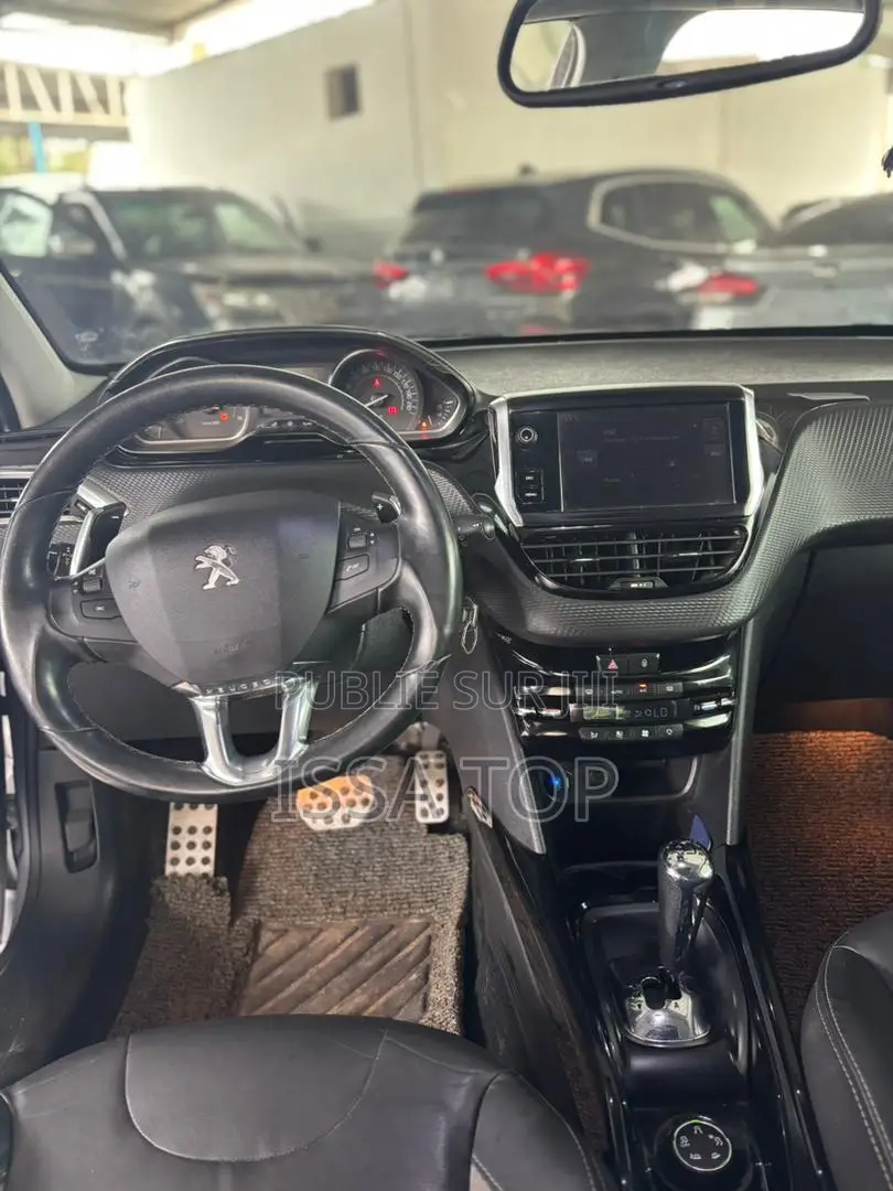 Peugeot 2008 2017 Gris