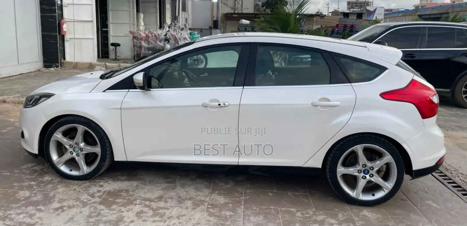 Ford Focus 2012 Blanc