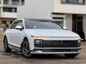 Photo - Hyundai Grandeur 2023 Blanc