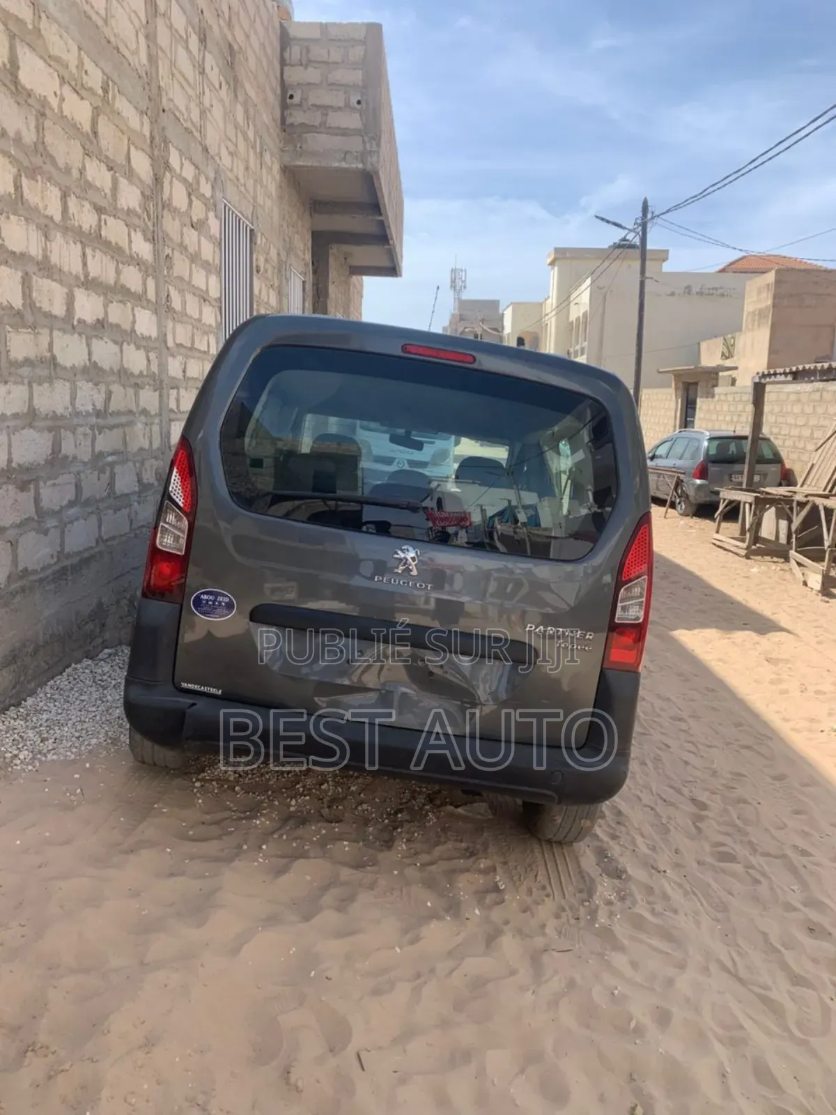 PEUGEOT Partenaire 2017 Noir