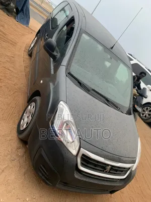 PEUGEOT Partenaire 2017 Noir